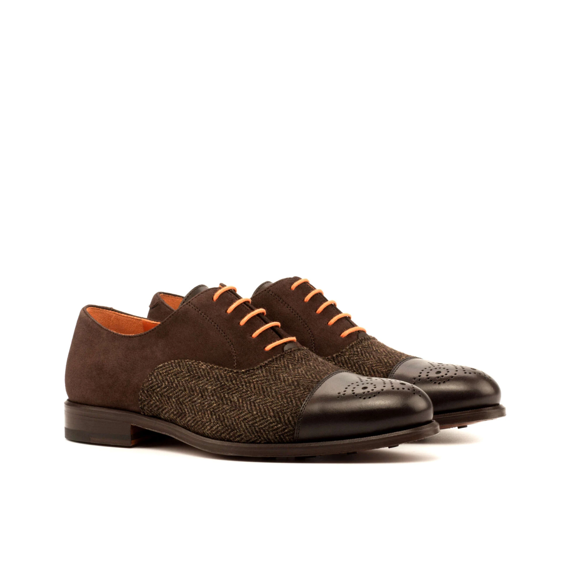 05efe42c-3173-45ae-b2ce-553de420cd79-B Oxford