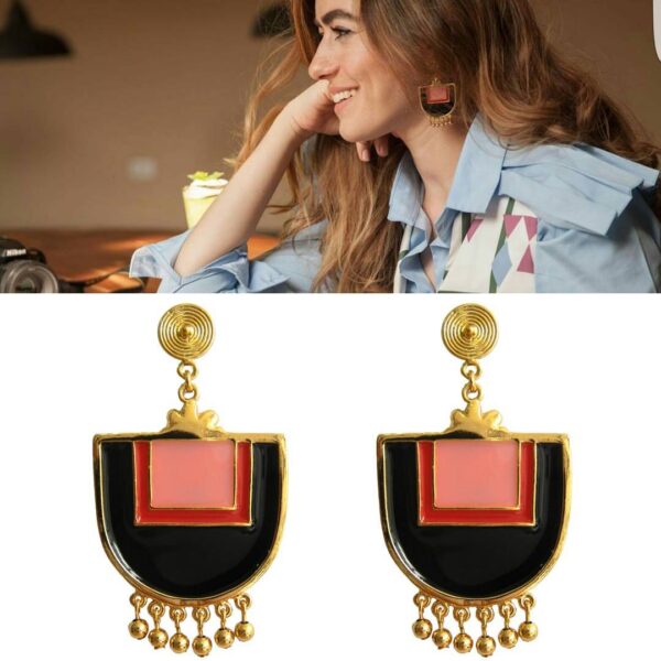 Flor Amazona women’s santo domingo red gold earrings, view 2