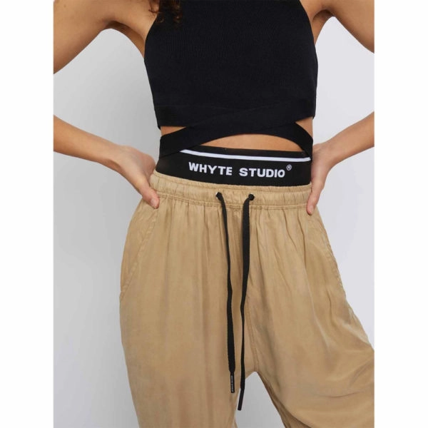 Whyte Studio The track silk nude jogger, view 5
