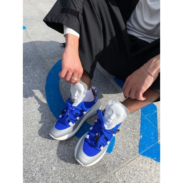 man wearing ganor dominic sneaker