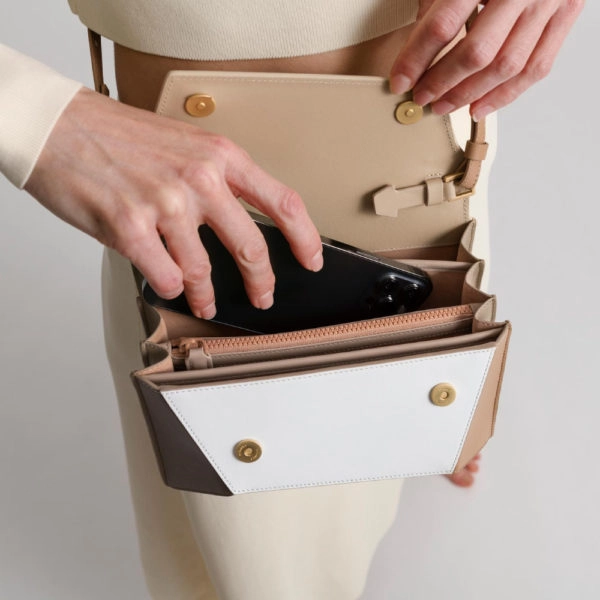 Mlouye Small naomi milky bag, view 5