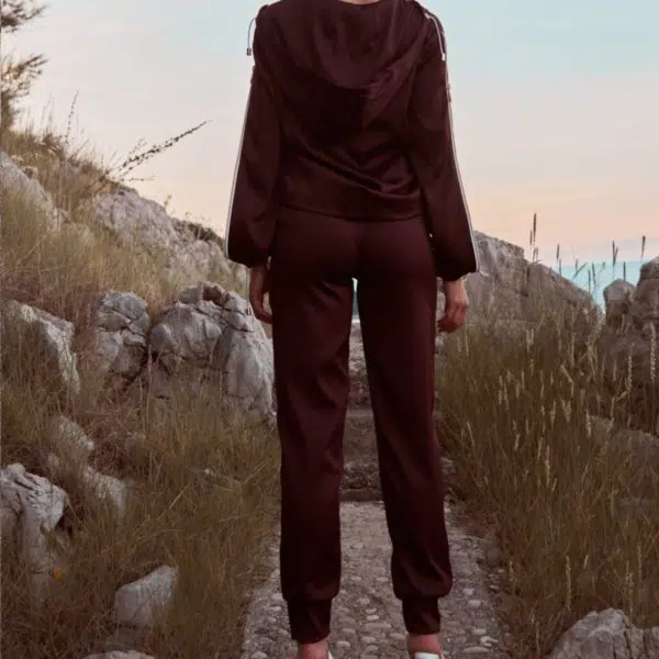 Antoninias Voguish bottom tracksuit in chocolate red, view 4