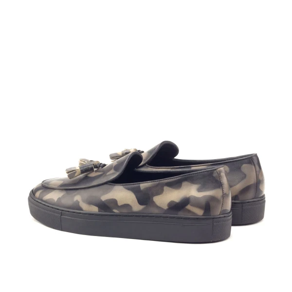mens slip on sneakers
