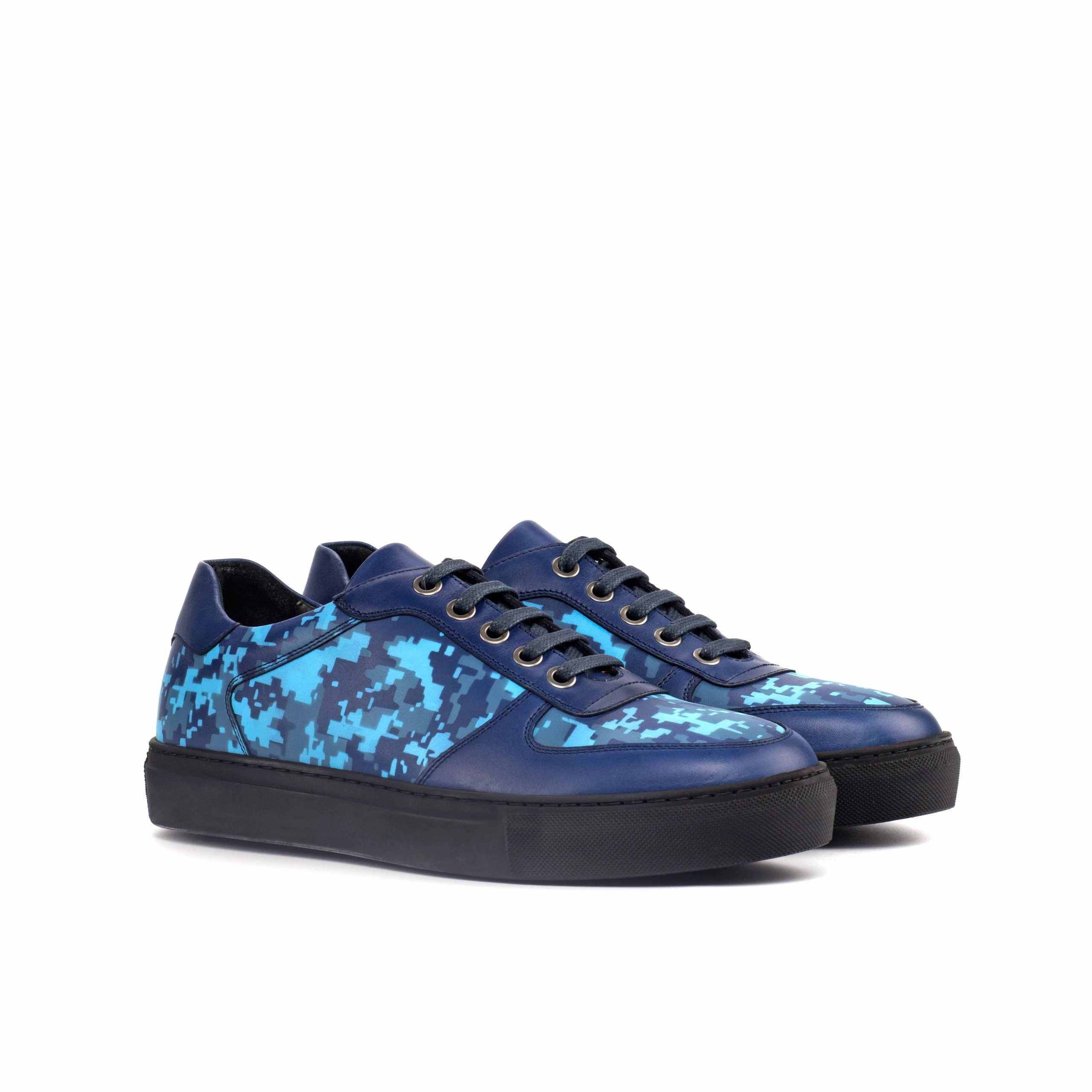 Men low top sneakers Men low top sneakers