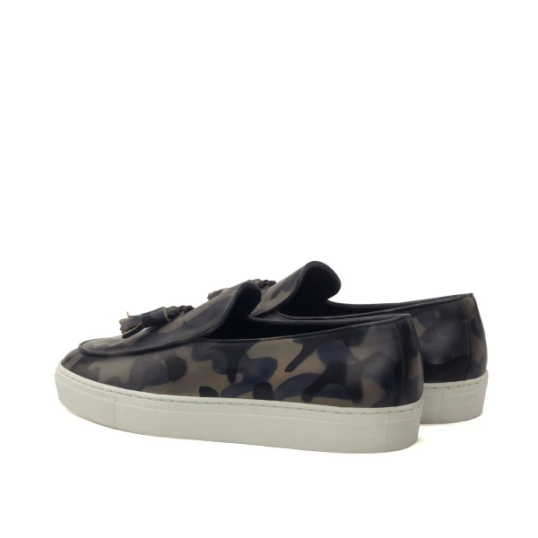 mens slip on sneakers