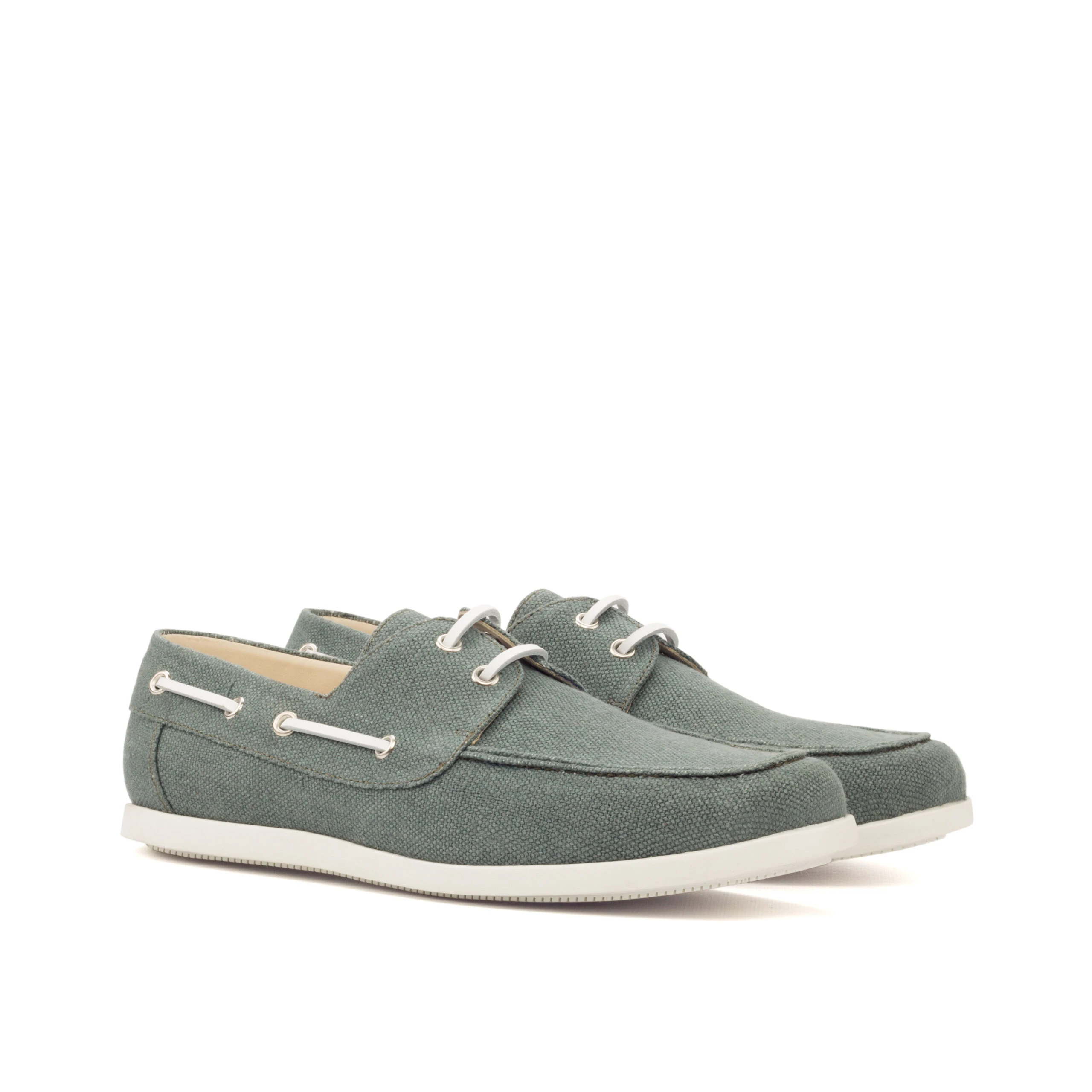 ad0bda0d-137a-4995-8c17-59a44bd4ca95-B mens boat shoes