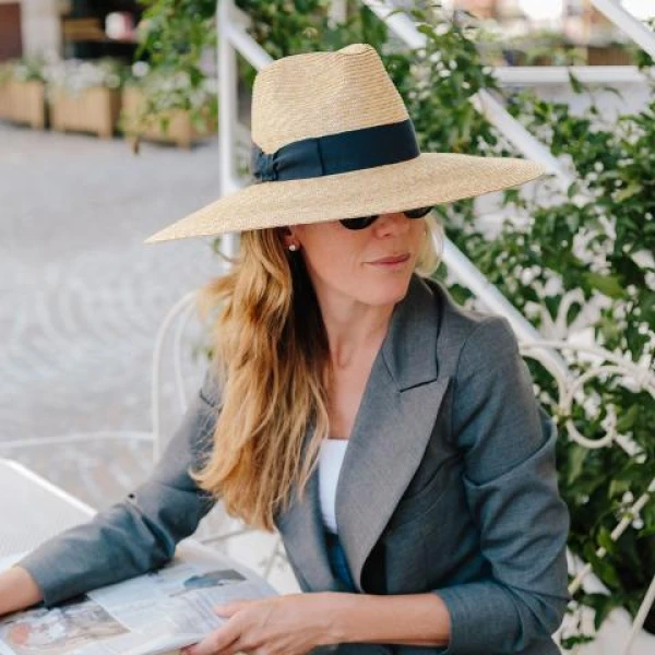 straw hat near me