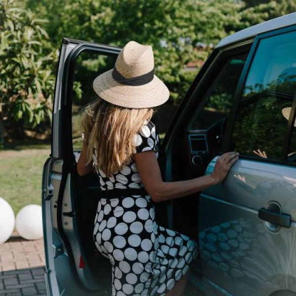 straw hat near me