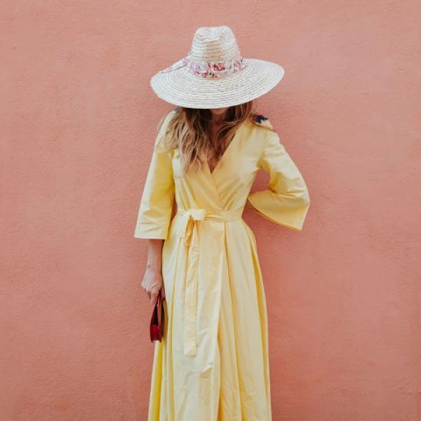 straw fedora hat