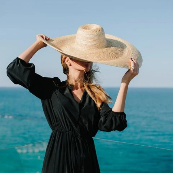 straw fedora hat