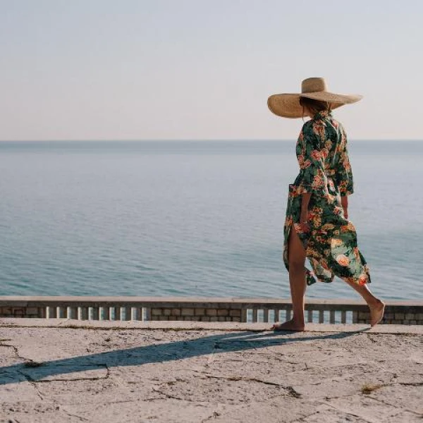 straw hat near me