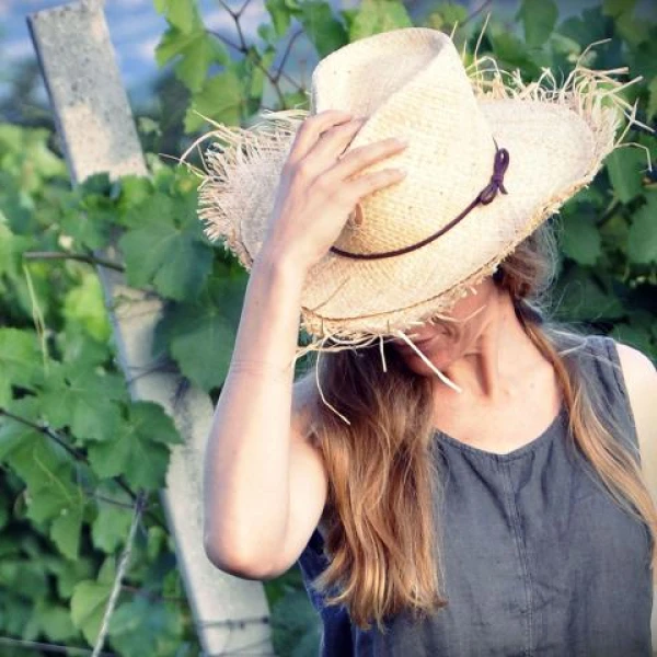 straw fedora hats