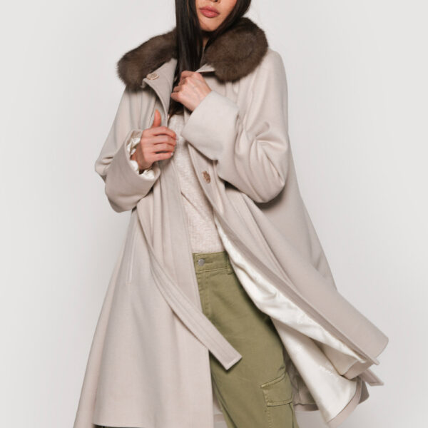 White Coats fur Coats