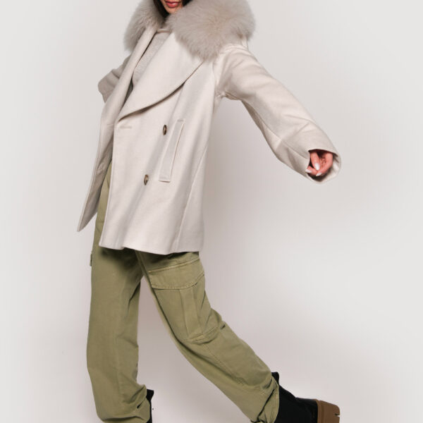White Coats fur Coats