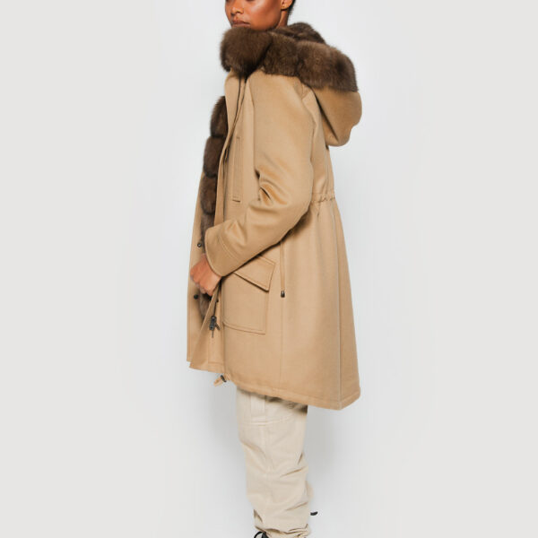 Cashmere parka with graphite sable - Image 4