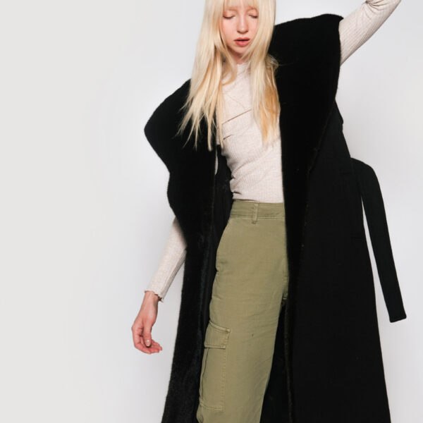 Black Vests fur Jackets