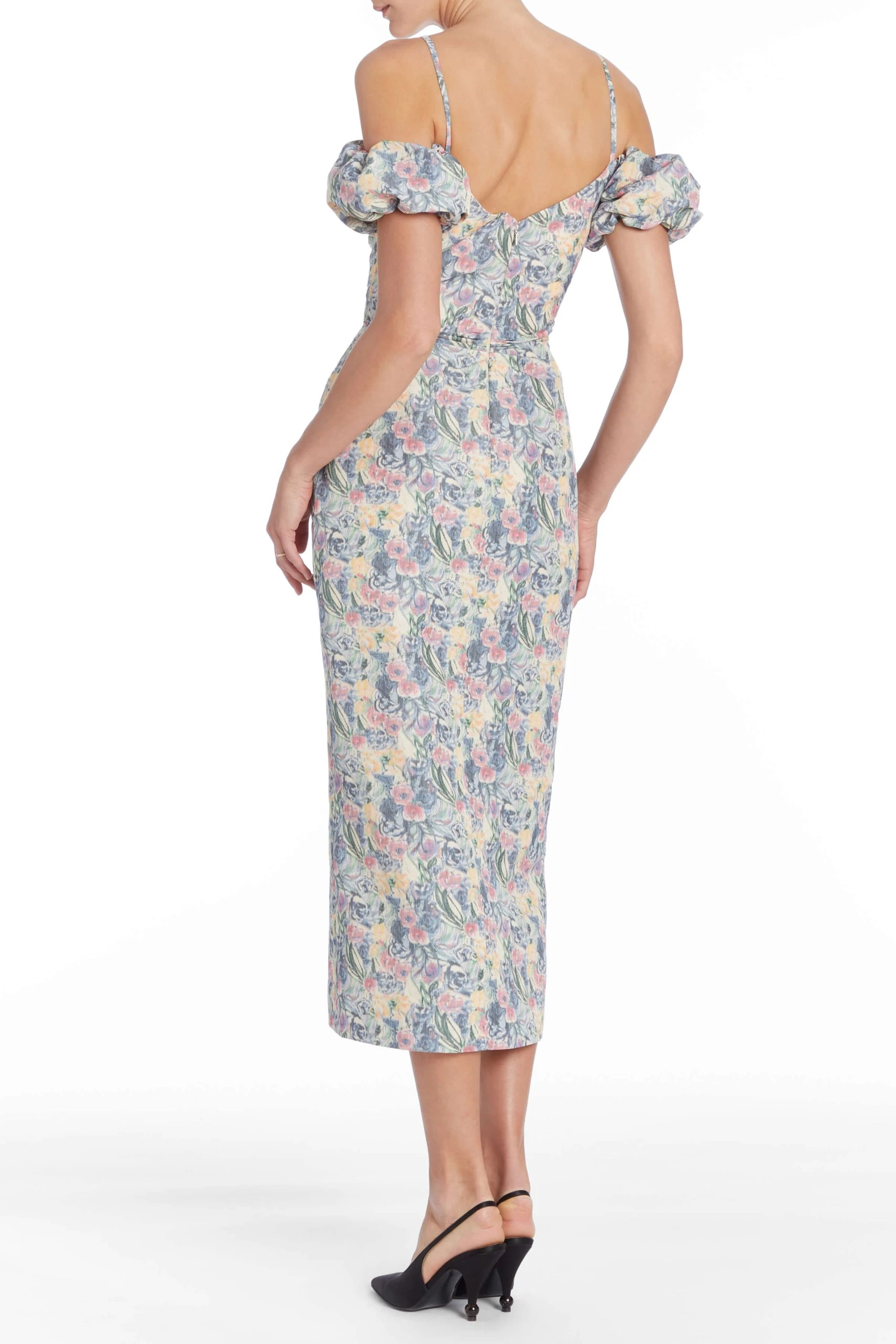 sMarkarianafiyaa gown