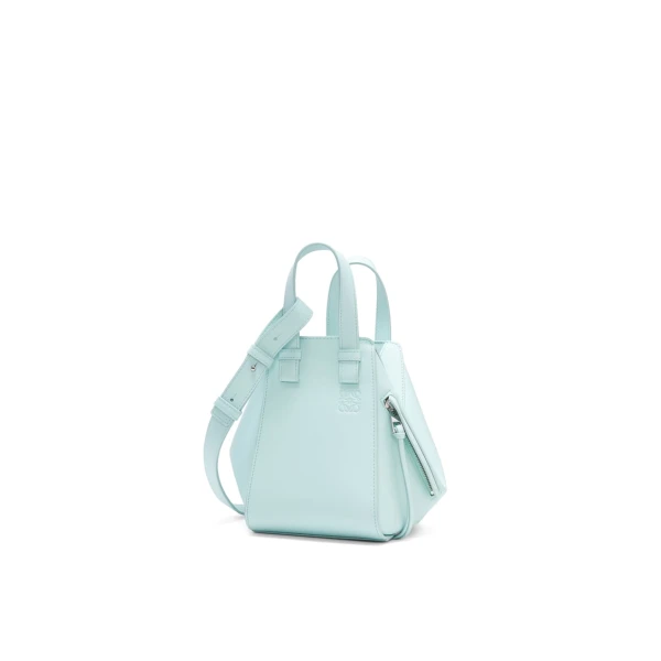 Compact Hammock bag in classic calfskin