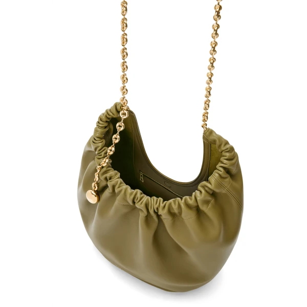 LOEWE Medium Squeeze bag in nappa lambskin, view 3