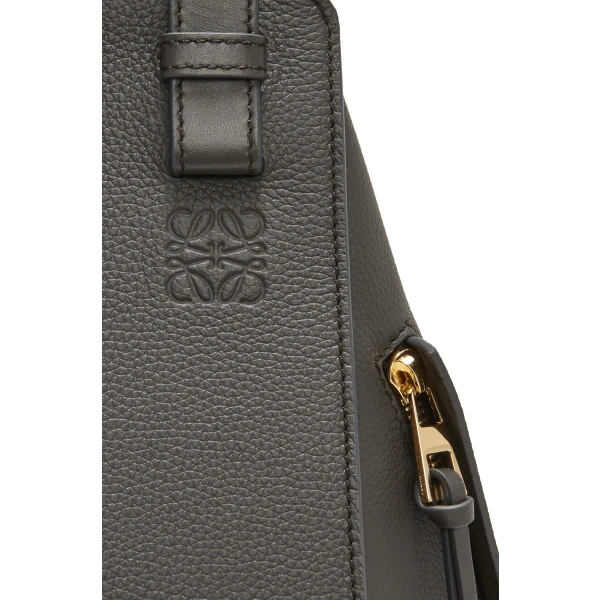 LOEWE Small Hammock bag in soft grained calfskin, view 3
