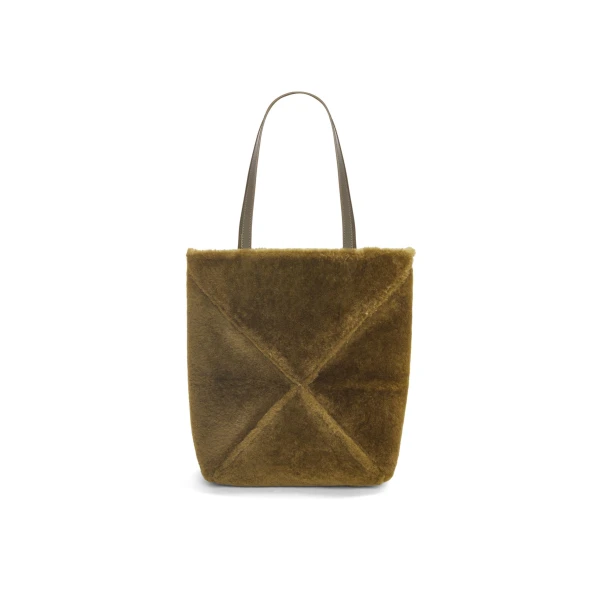 Puzzle Fold Tote in shearling - Image 2