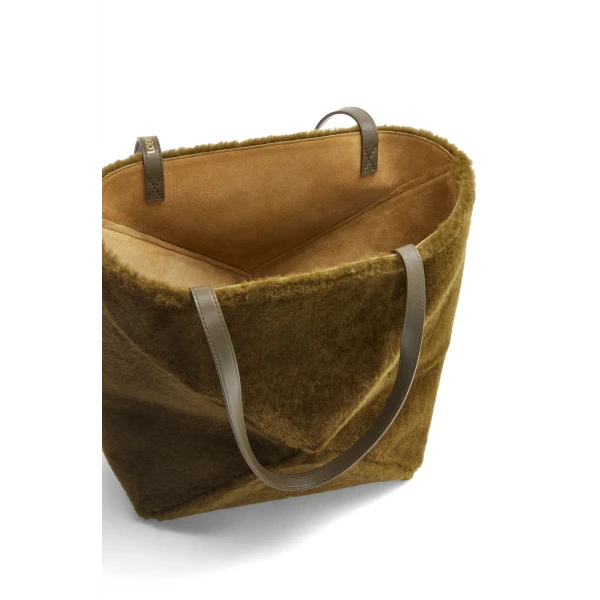 Puzzle Fold Tote in shearling - Image 4