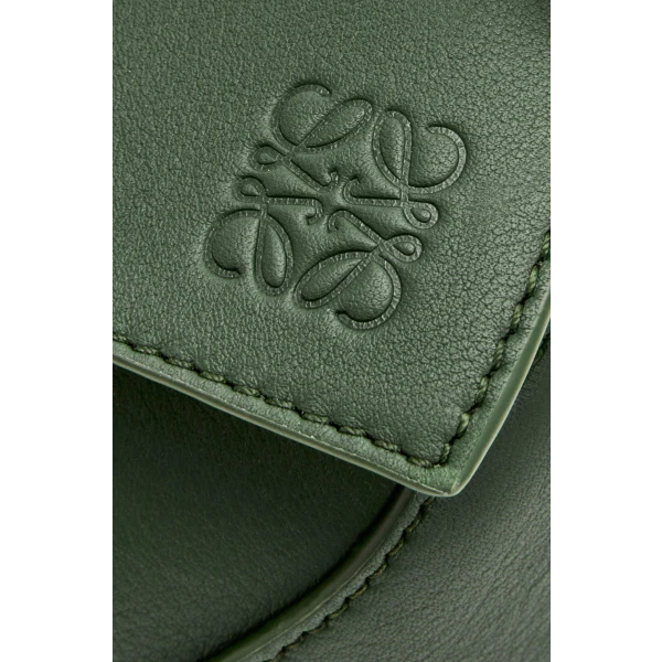 Small Puzzle bag in classic calfskin - Image 10