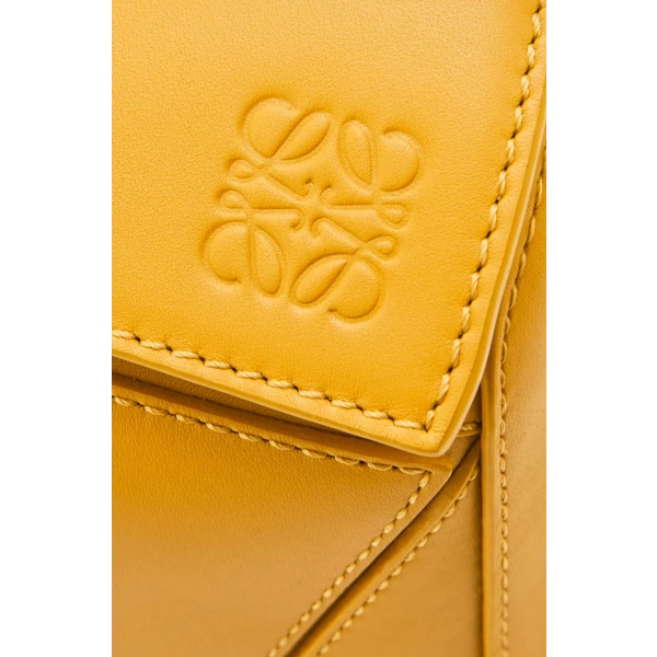 Small Puzzle bag in satin calfskin - Image 4