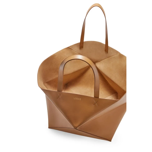 XL Puzzle Fold Tote in shiny calfskin - Image 2
