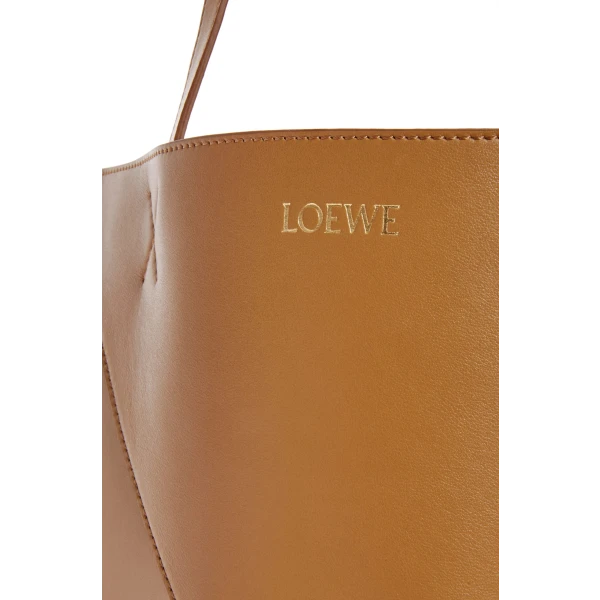 XL Puzzle Fold Tote in shiny calfskin - Image 3