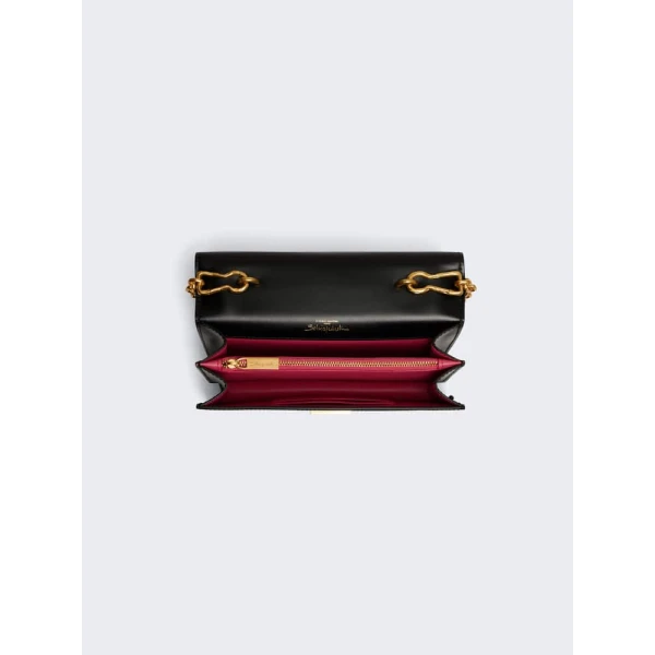 Schiaparelli nose bag