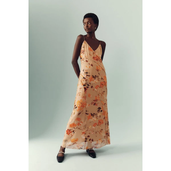 Exurbia Seamed Midi Dress - Image 6