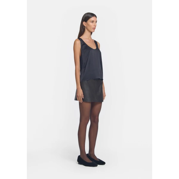 Viktoria and Woods Tops