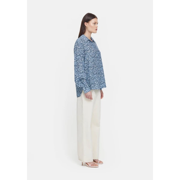 Viktoria and Woods Tops
