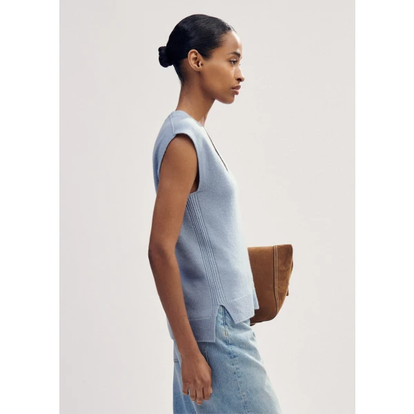 Merino Cashmere Relaxed V-Neck Vest - Image 6