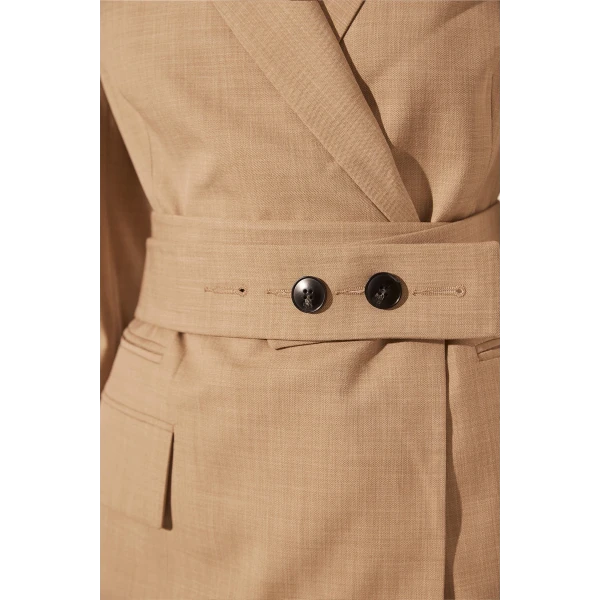 Asher hourglass double breasted blazer with belt - latte - Image 7