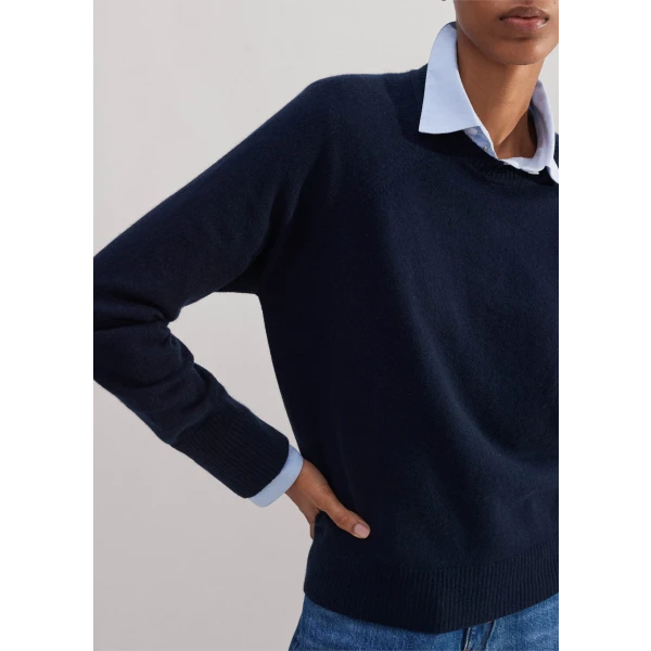 Lightweight Cashmere Raglan Sweater - Image 6