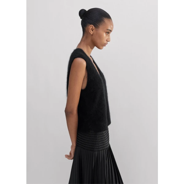 Brushed Cashmere V-Neck Crop Sweater Vest - Image 6