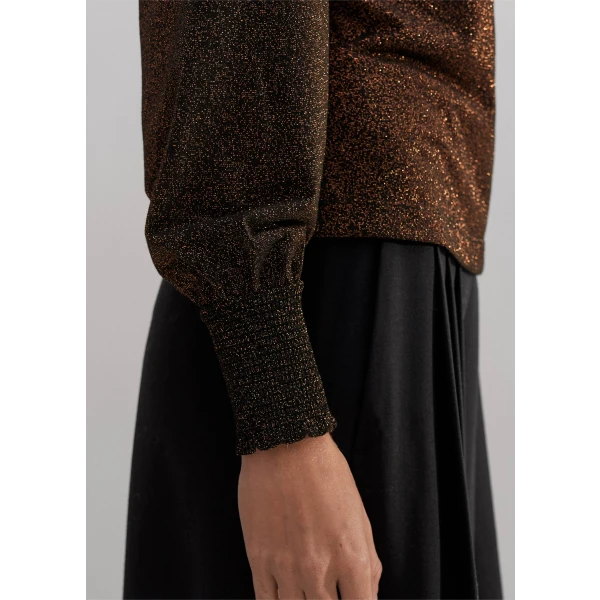 Engineered Rib Trim Metallic Top - Image 5