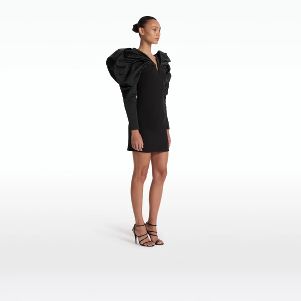 safiyaa gown