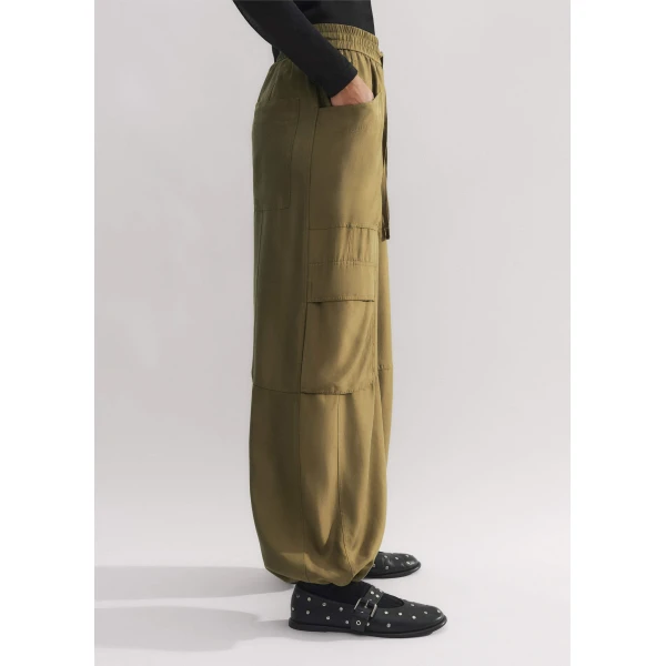 Me and Em Pants luxury Clothing from  Luxury Handbags Marketplace
