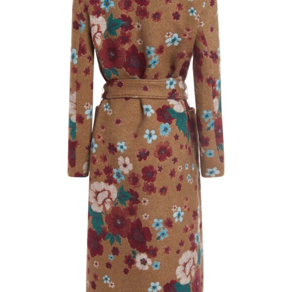 Markarian clothing