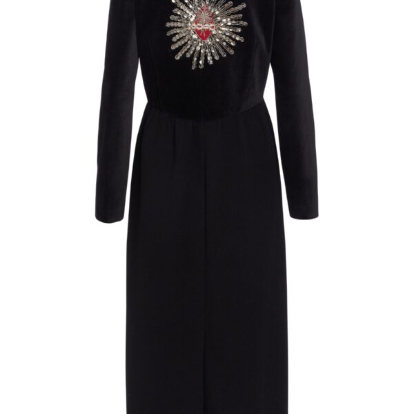 Markarian clothing