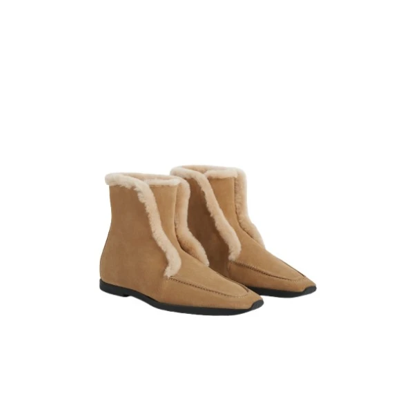 Toteme Boots luxury Boots from  Luxury Handbags Marketplace
