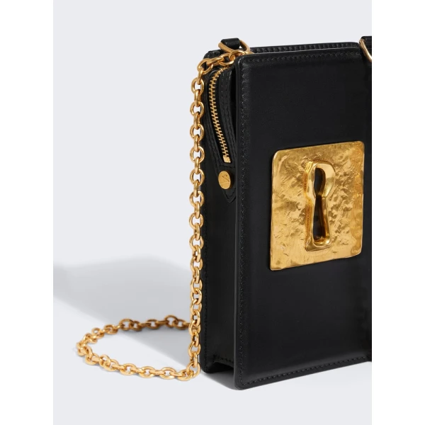 Schiaparelli nose bag