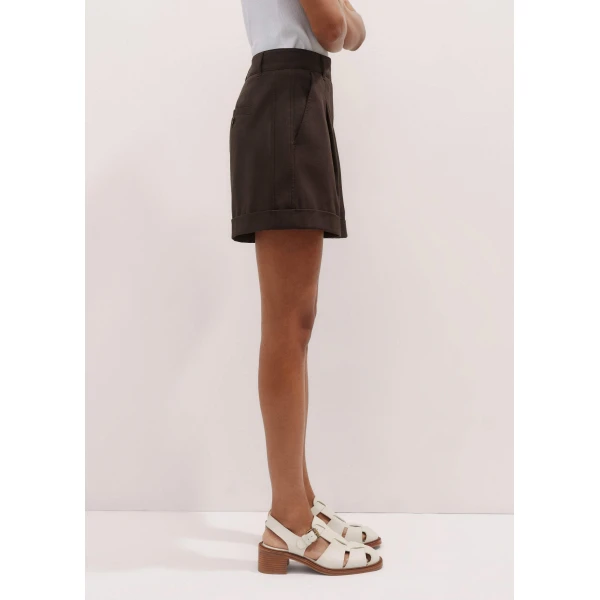 Me and Em Shorts luxury Clothing from  Luxury Handbags Marketplace