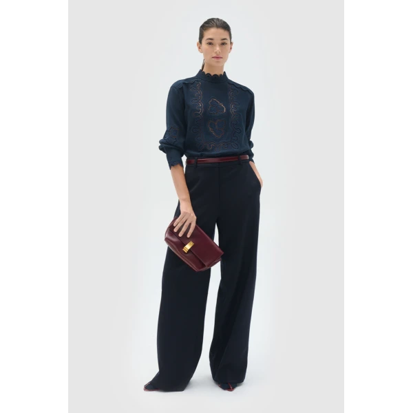 Fluid Cutwork Ls Top