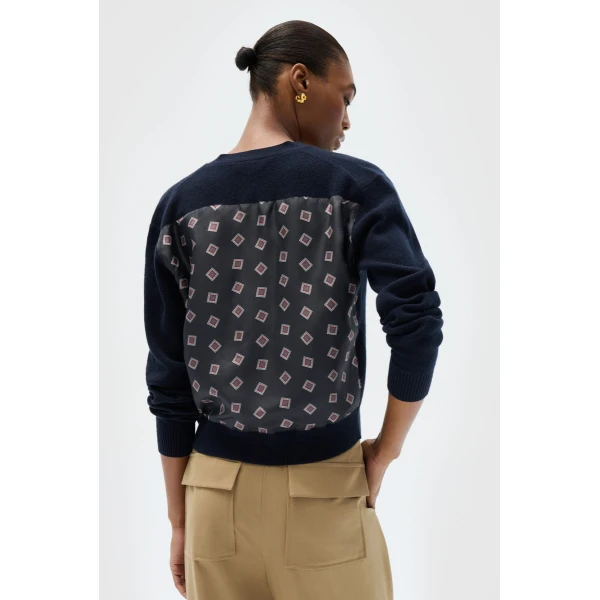 Oroton clothing