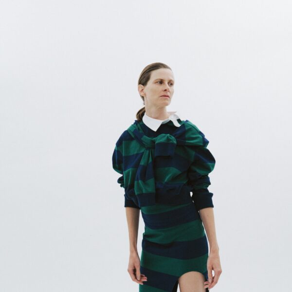Awake Mode Pencil Skirt With Cut Out Emerald Green Navy, view 11