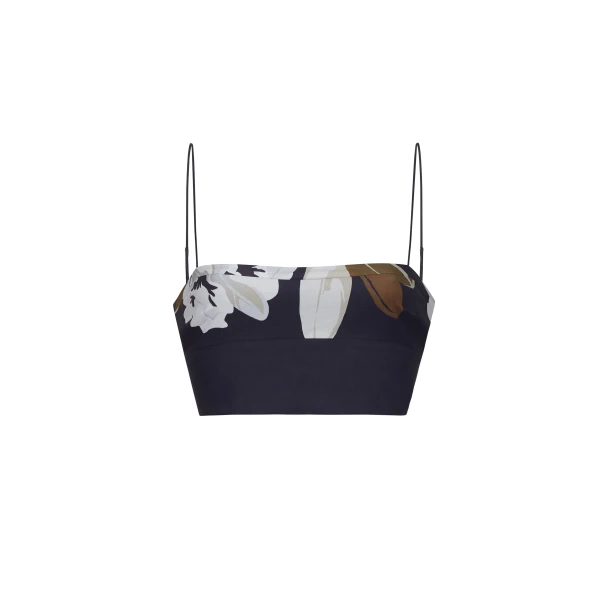 Model facing front – bex top